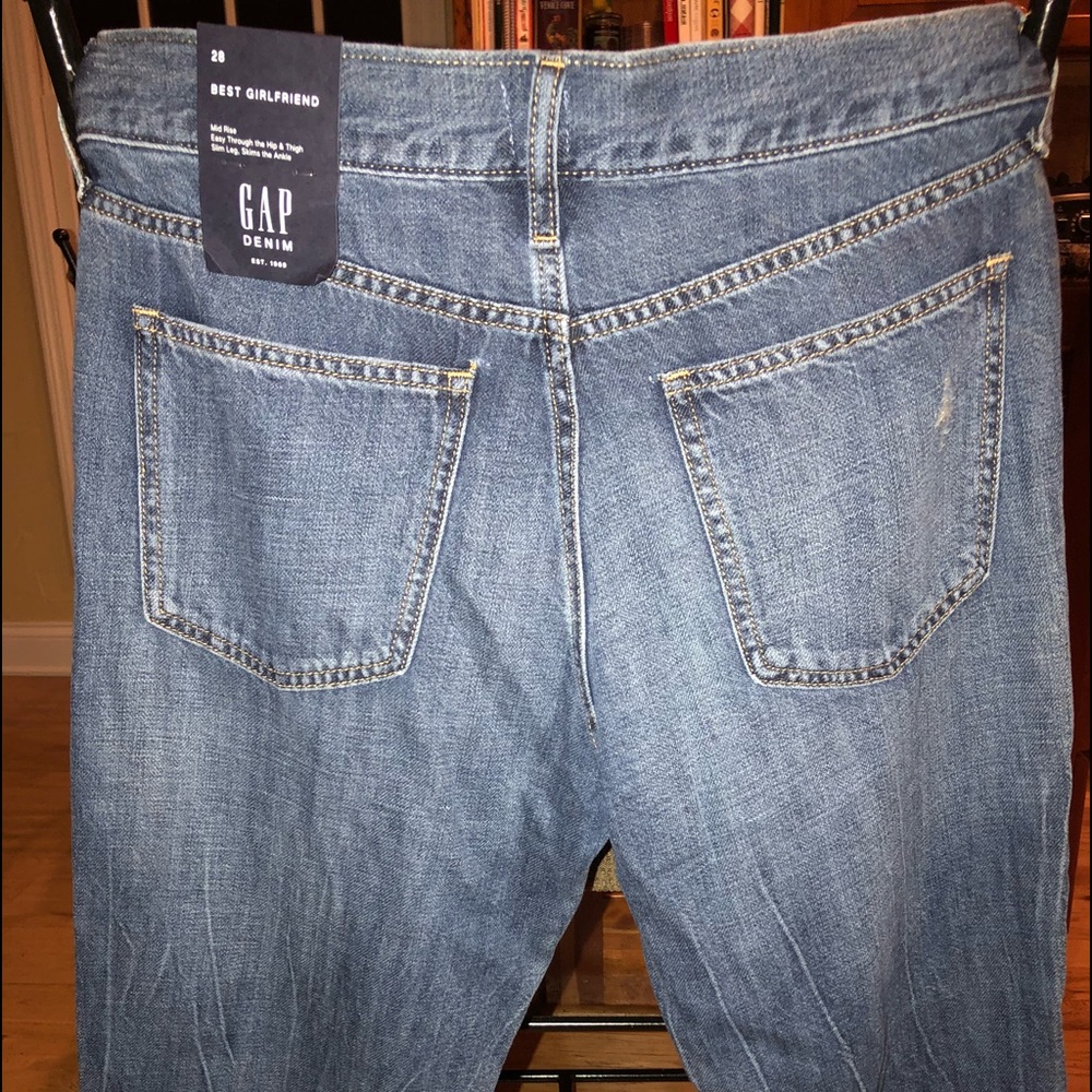 GAP Best girlfriend medium wash ripped jeans - Picture 6 of 7